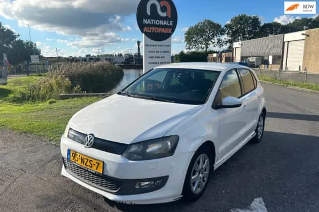 Volkswagen Polo (2011) thumbnail 1