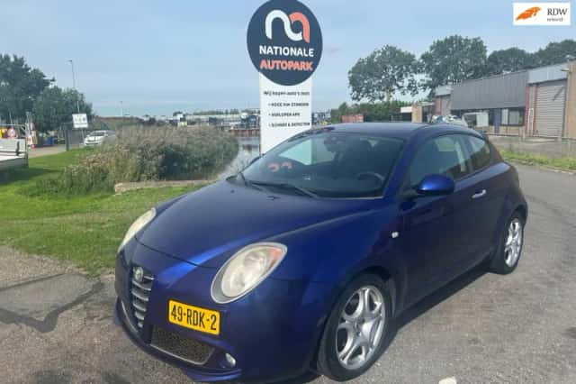 Alfa Romeo MiTo (2011) thumbnail 1