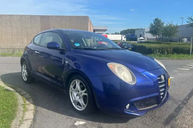 Alfa Romeo MiTo (2011) thumbnail 6