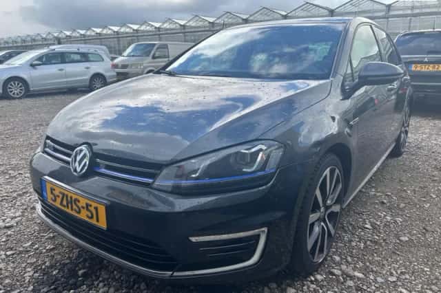 Volkswagen Golf (2014) thumbnail 1