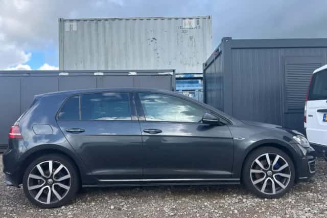 Volkswagen Golf (2014) thumbnail 4