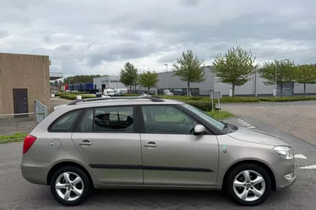 Škoda Fabia (2011) thumbnail 6