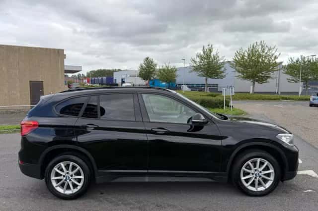 BMW X1 (2016) thumbnail 6