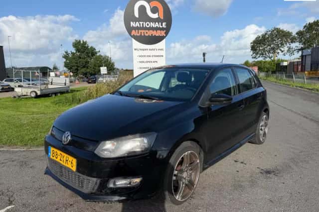 Volkswagen Polo (2012) thumbnail 1