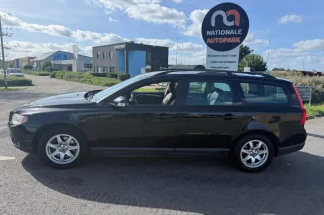 Volvo V70 (2008) thumbnail 2