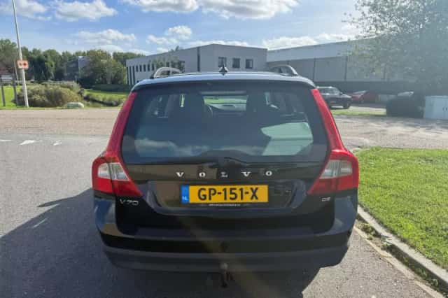 Volvo V70 (2008) thumbnail 4