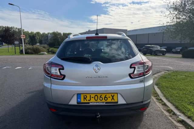 Renault Mégane (2013) thumbnail 4