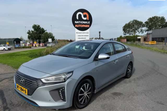 Hyundai Ioniq (2017) thumbnail 1