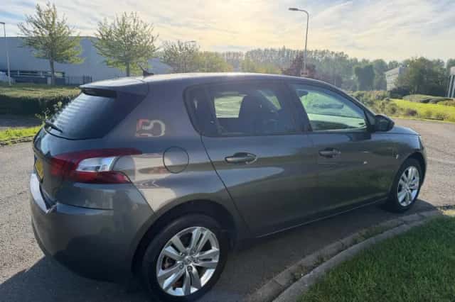 Peugeot 308 (2017) thumbnail 5
