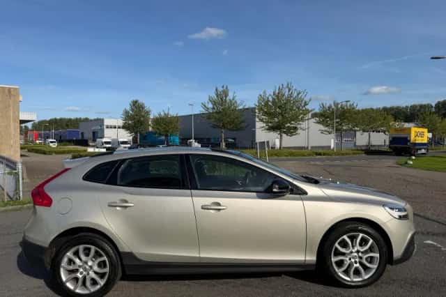 Volvo V40 Cross Country (2018) thumbnail 6