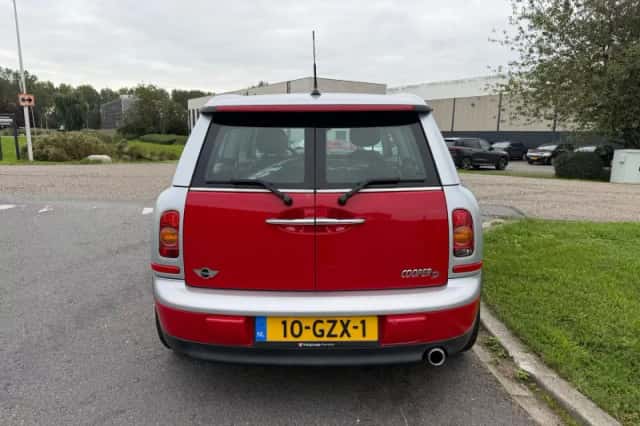 MINI Clubman (2008) thumbnail 4