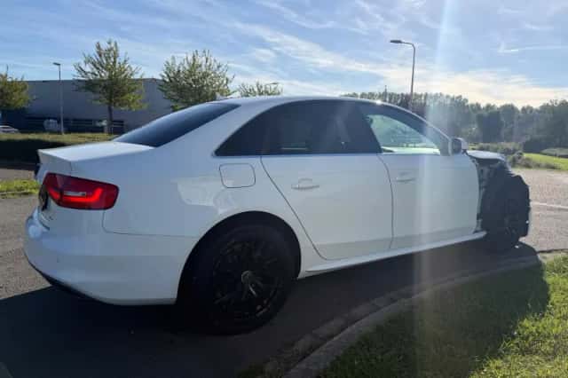 Audi A4 (2014) thumbnail 5