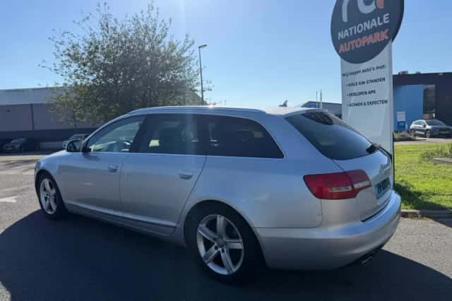 Audi A6 (2010) thumbnail 3