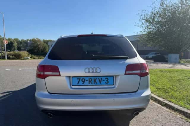 Audi A6 (2010) thumbnail 4