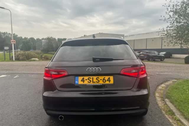 Audi A3 (2013) thumbnail 4