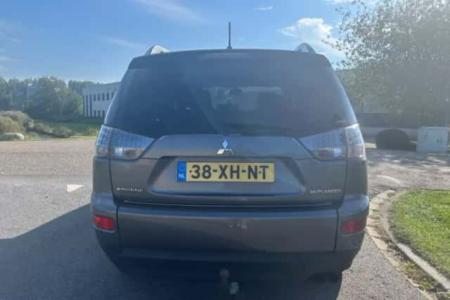 Mitsubishi Outlander (2007) thumbnail 4