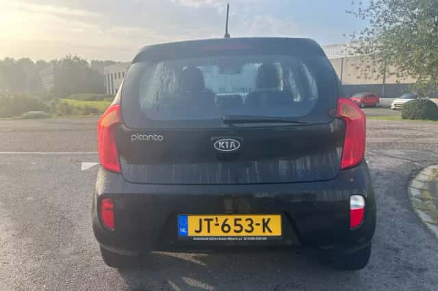 Kia Picanto (2012) thumbnail 4