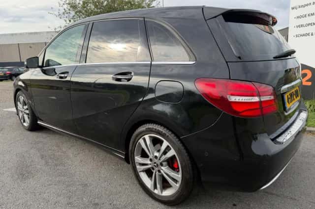Mercedes-Benz B-Klasse (2015) thumbnail 3