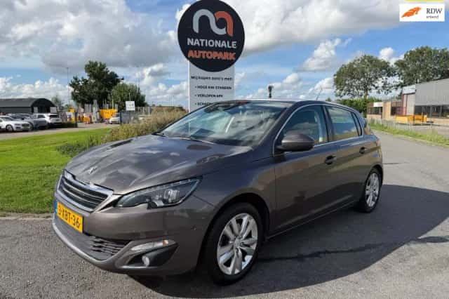 Peugeot 308 (2014) thumbnail 1