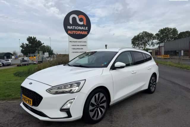 Ford Focus (2018) thumbnail 1