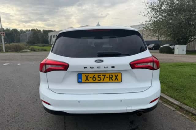 Ford Focus (2018) thumbnail 4