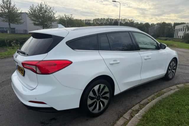 Ford Focus (2018) thumbnail 5