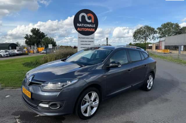 Renault Mégane (2015) thumbnail 1