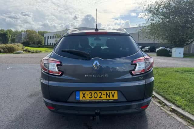 Renault Mégane (2015) thumbnail 4