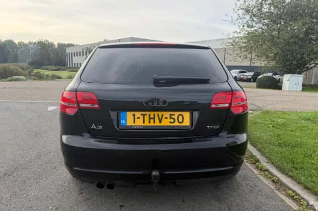 Audi A3 (2009) thumbnail 4