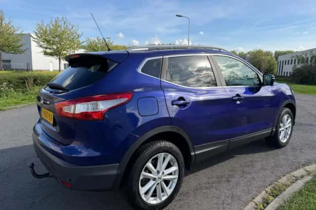 Nissan Qashqai (2015) thumbnail 5