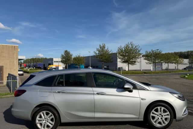 Opel Astra (2018) thumbnail 6
