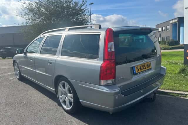 Volvo V70 (2007) thumbnail 3