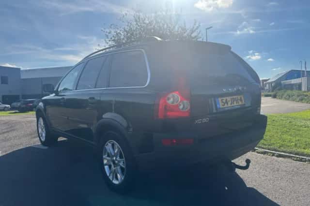 Volvo XC90 (2005) thumbnail 3