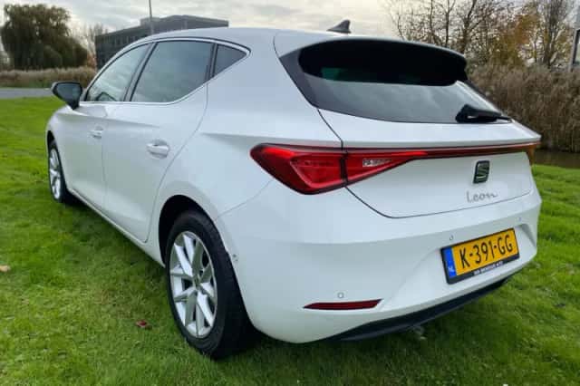 SEAT Leon (2020) thumbnail 3