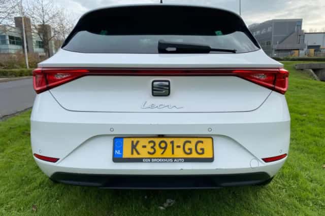 SEAT Leon (2020) thumbnail 4