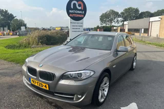 BMW 5-Serie (2012) thumbnail 1