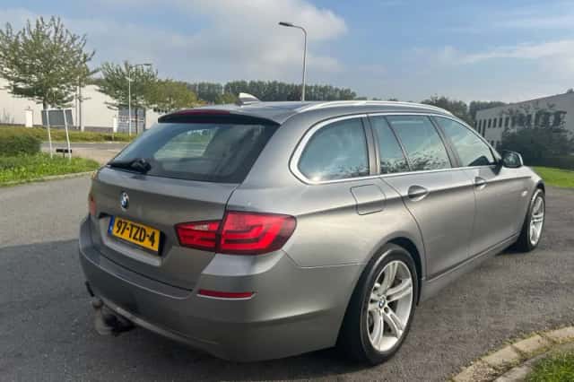 BMW 5-Serie (2012) thumbnail 5