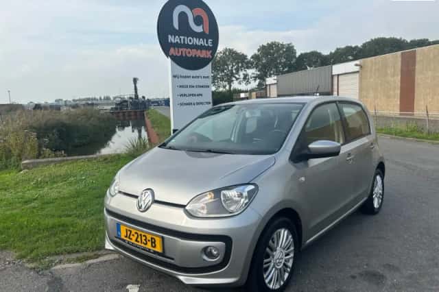 Volkswagen Up! (2014) thumbnail 1