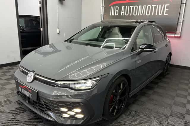 Volkswagen Golf (2025) thumbnail 1