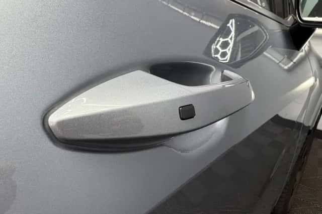 Kia Sportage (2024) thumbnail 5