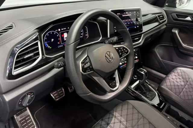 Volkswagen T-Roc (2022) thumbnail 6