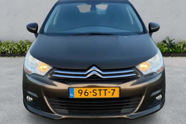 Citroën C4 (2011) thumbnail 2