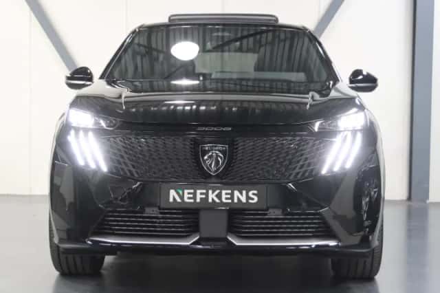 Peugeot e-3008 (2025) thumbnail 4