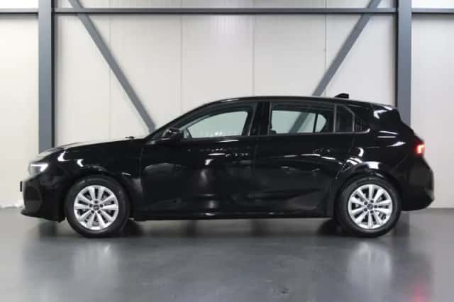 Opel Astra (2023) thumbnail 2