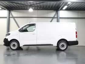 Opel Vivaro (2024) thumbnail 2