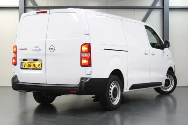 Opel Vivaro (2024) thumbnail 3
