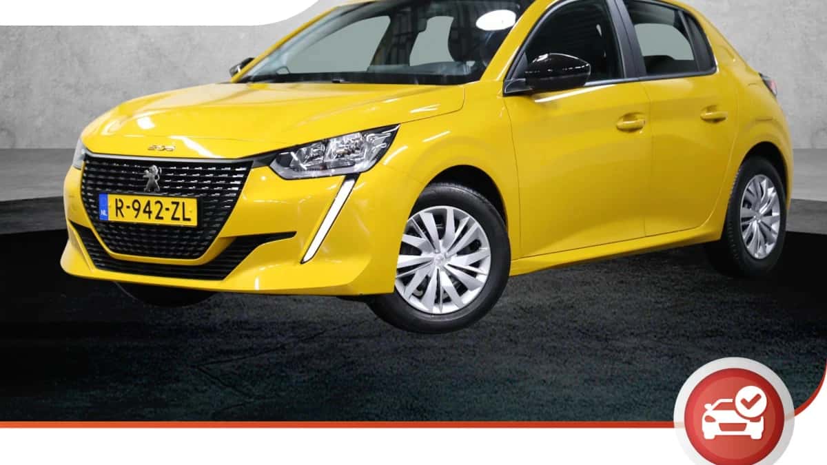 Peugeot 208 (2022) — foto 1