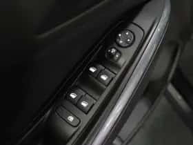 Opel Grandland X (2019) thumbnail 24