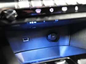 Peugeot 3008 (2024) thumbnail 36