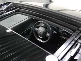 Peugeot e-2008 (2023) thumbnail 9